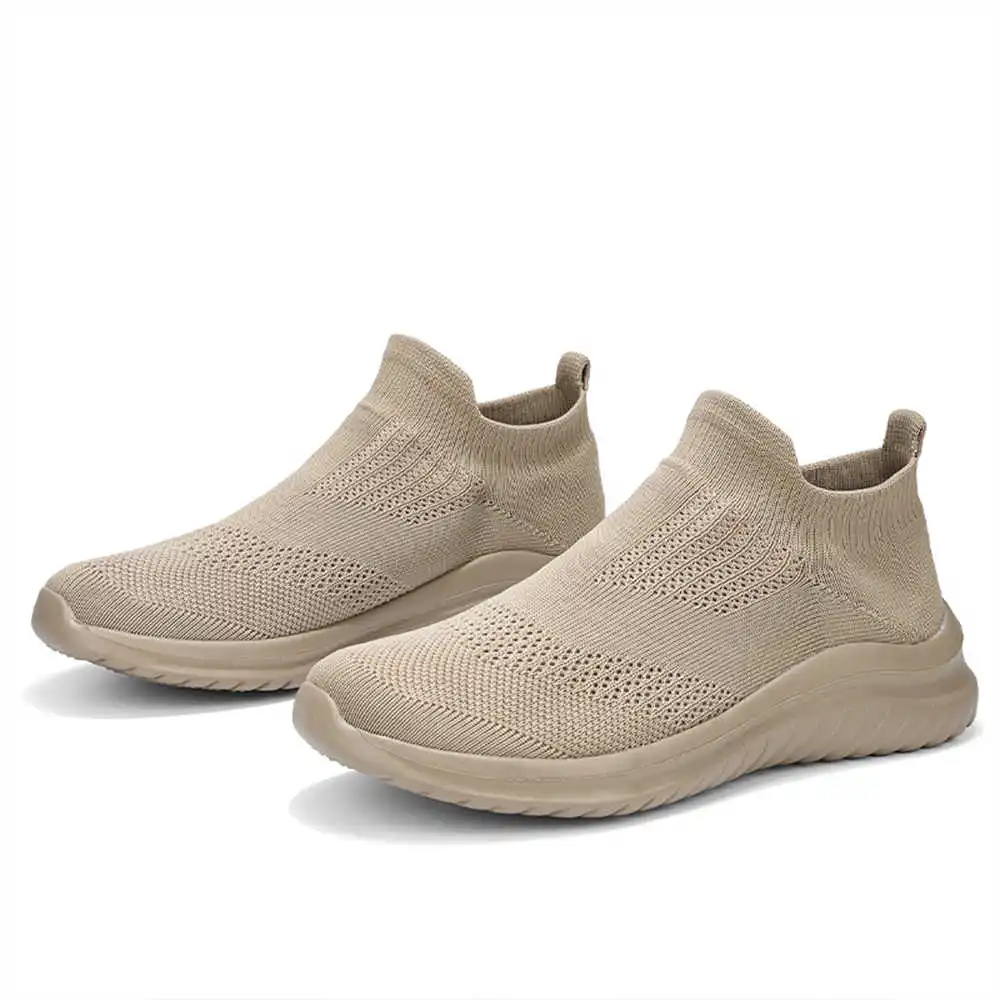 Beige Zachte Nieuwe Nieuwighei - Streetwear Brands In Uk recensie en prijs
