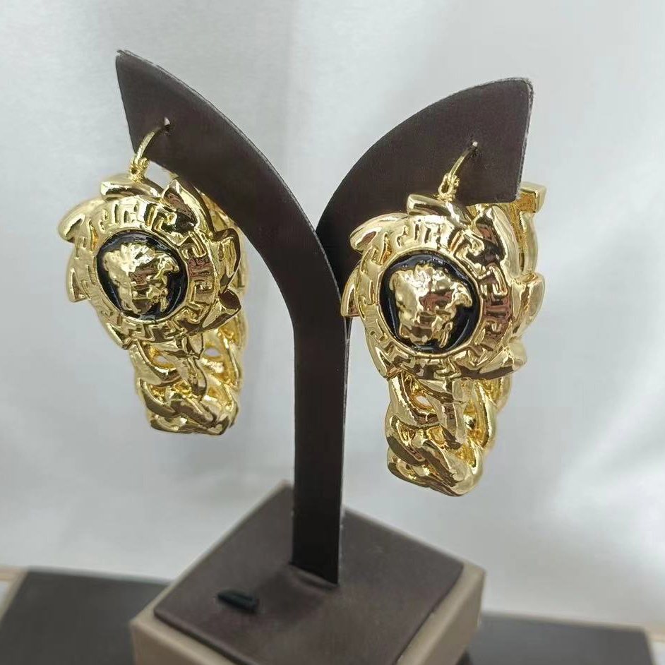 Retro Lange Ontwerp Oorbellen  - Streetwear Brand Accessories recensie en prijs